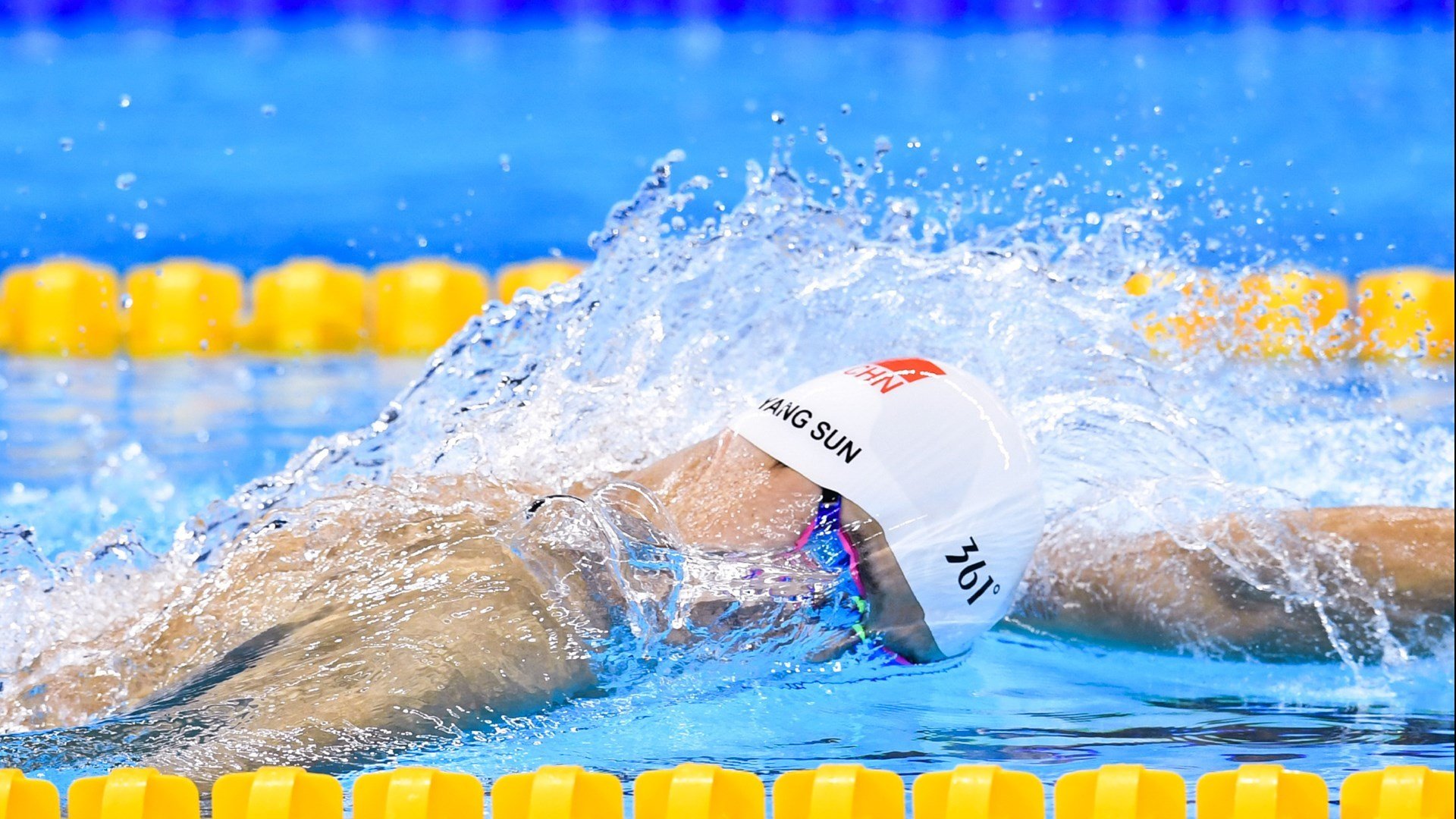 爱游戏综合娱乐-热血沸腾的台球比赛：现场气氛达到了高潮，台球比赛经典视频