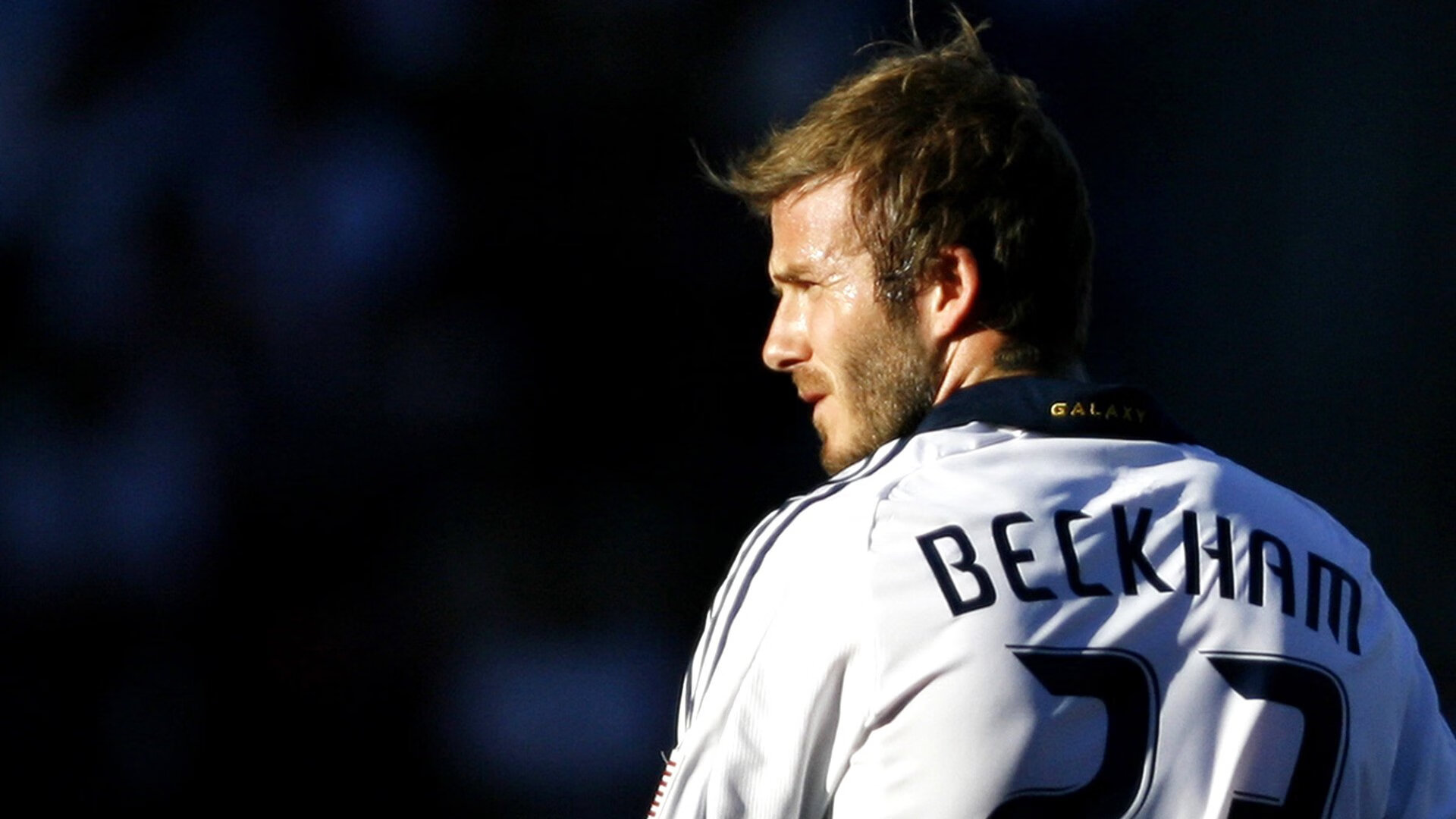 爱游戏娱乐-车迷自制内容：短视频与直播火热，车迷频道宣传片